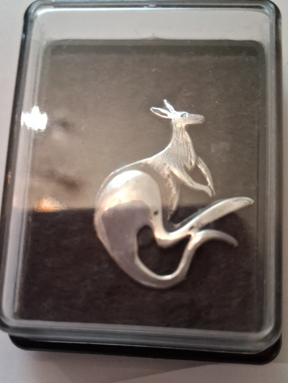 Sterling Silver Kangaroo Pin Brooch - Picture 4 of 4